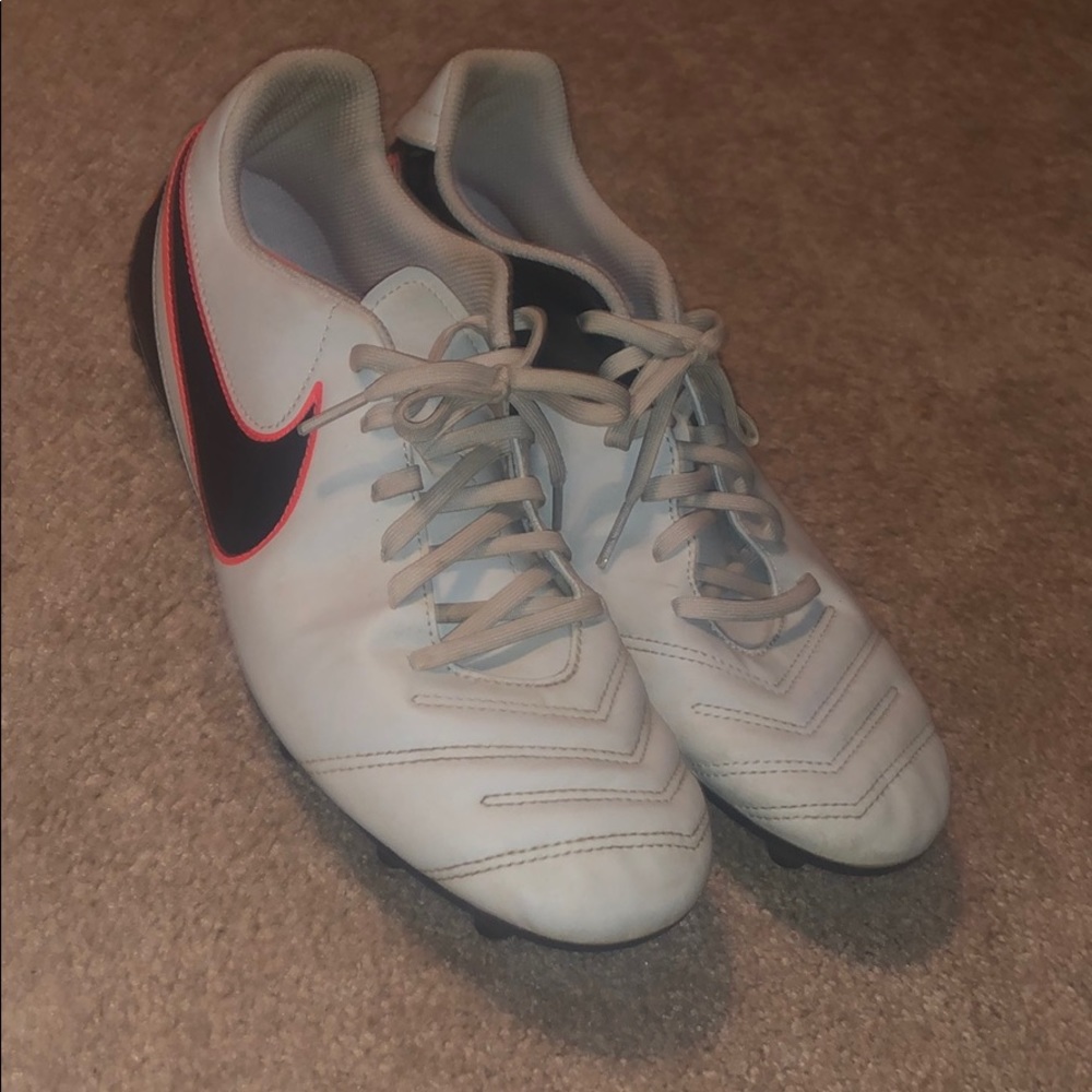 Soccer cleats